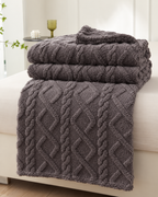 Geometric Coral Fleece Throw Blanket – Soft Textured Sofa & Bed Throw